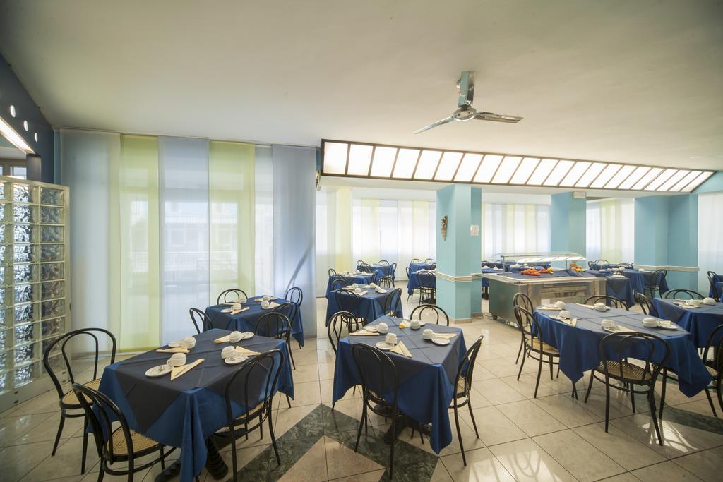 Hotel Adria Mare Rimini Exteriör bild