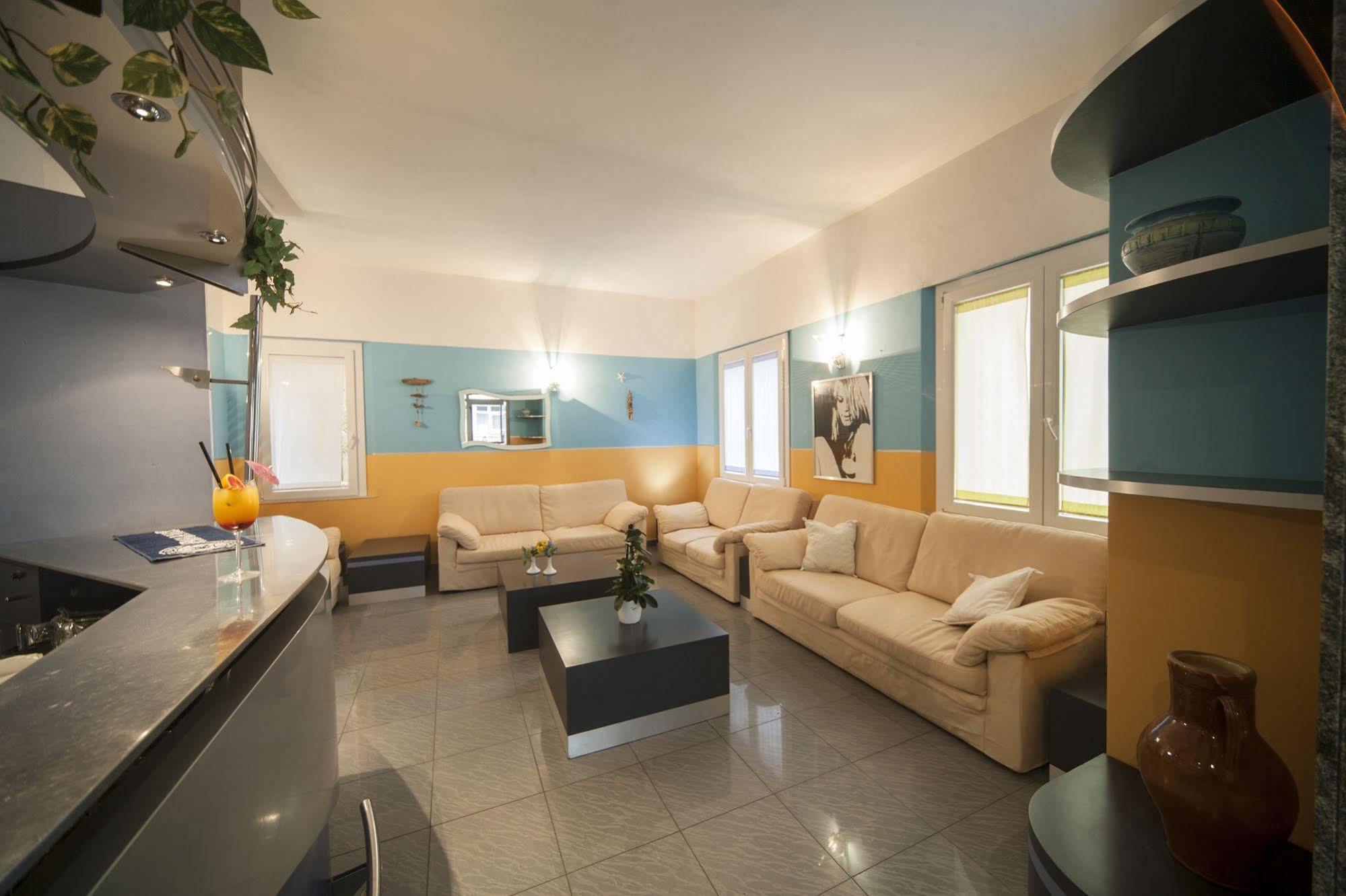 Hotel Adria Mare Rimini Exteriör bild