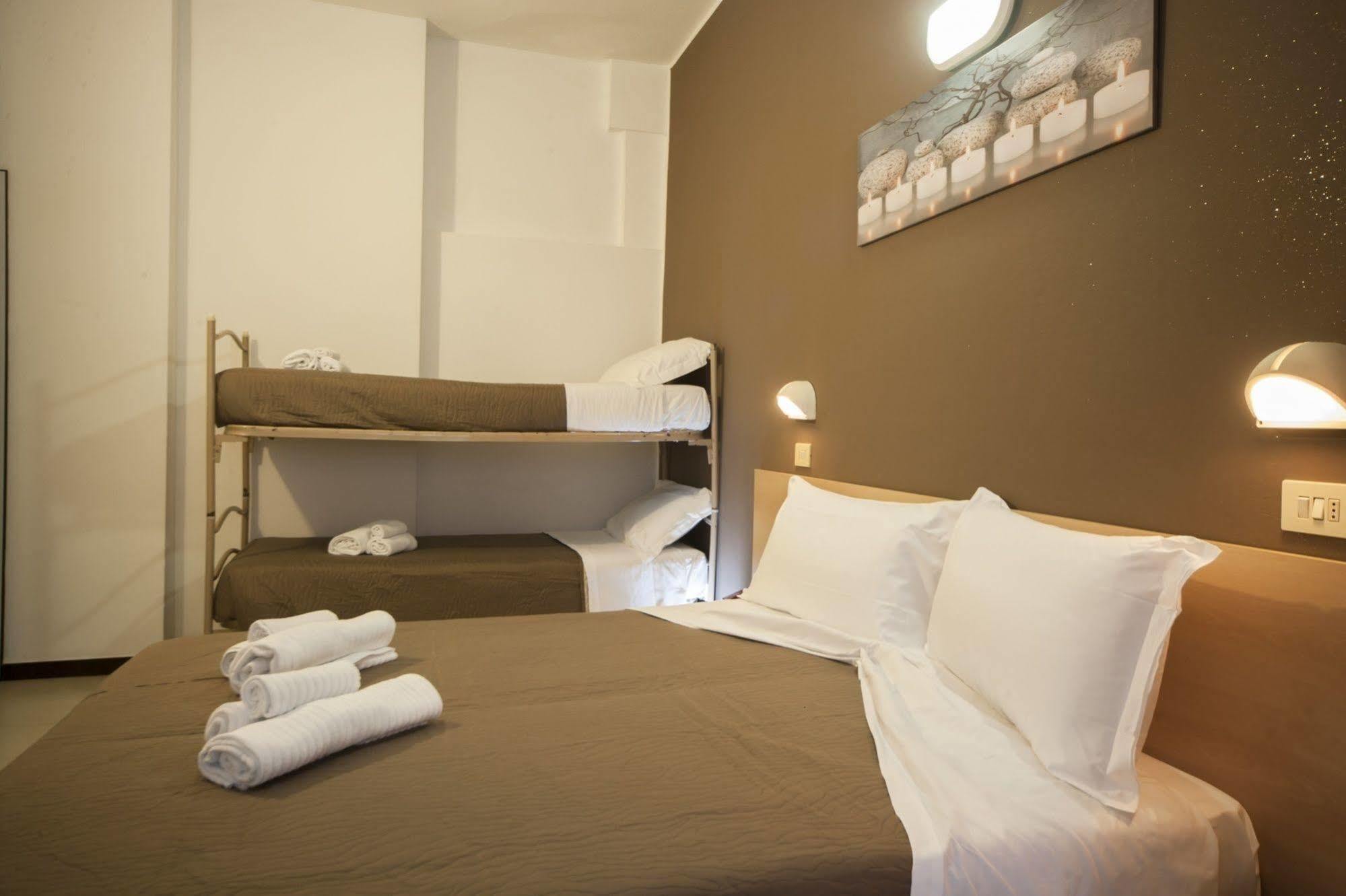 Hotel Adria Mare Rimini Exteriör bild