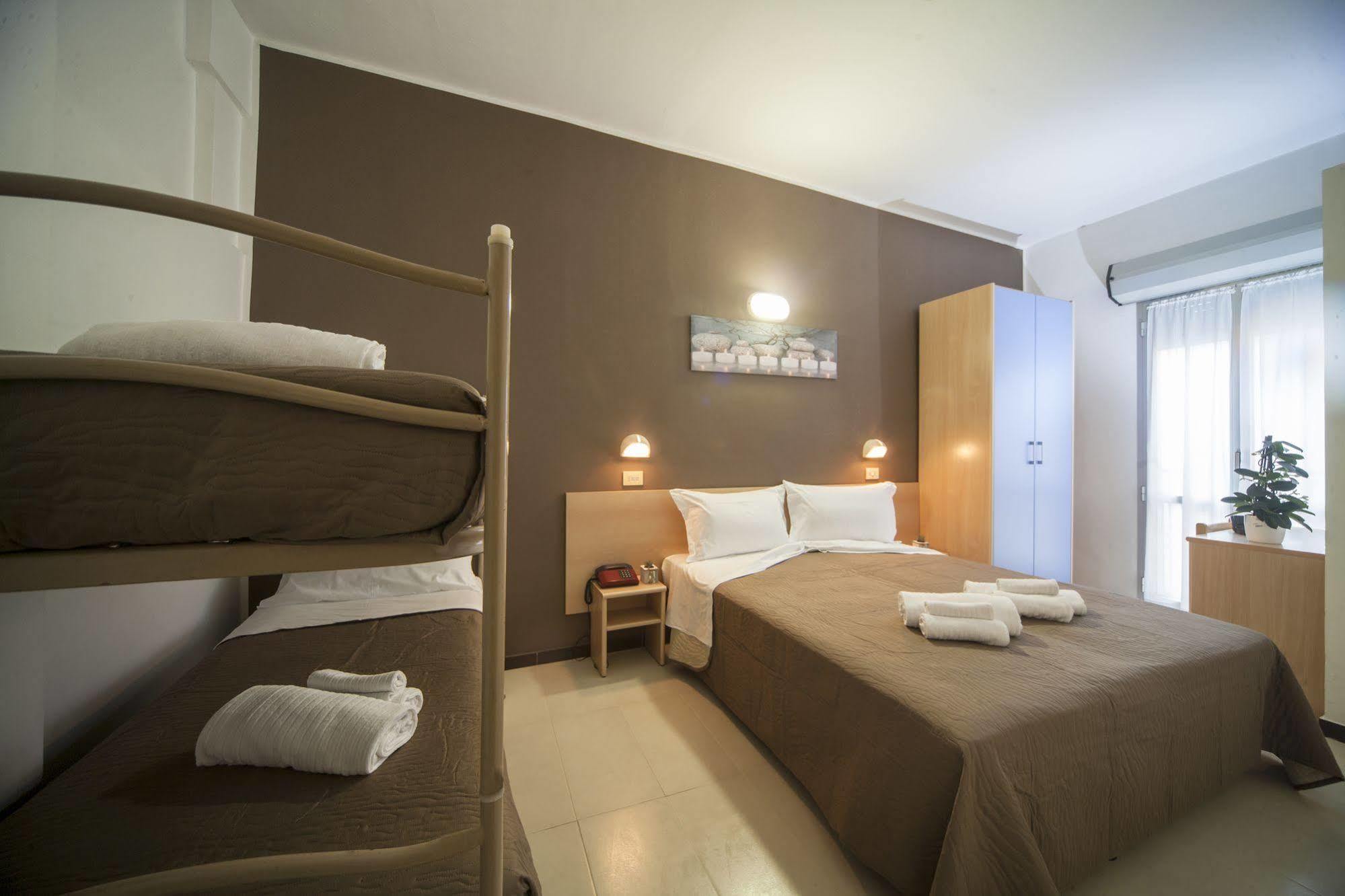 Hotel Adria Mare Rimini Exteriör bild
