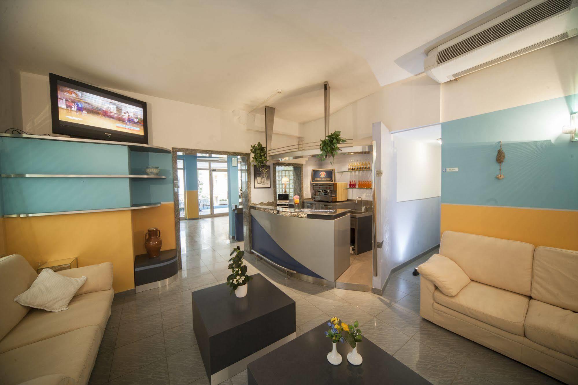 Hotel Adria Mare Rimini Exteriör bild